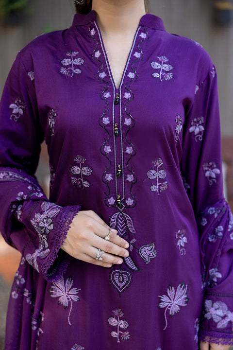 D-2319| 3 Pcs Saffron Embriodered Viscose Collection