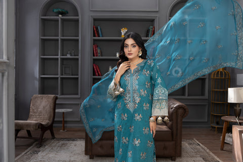 D-2271 | 3 Pcs Embroidered Lawn