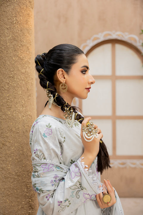 D-2296 | 3 Pcs Embroidered Lawn Collection