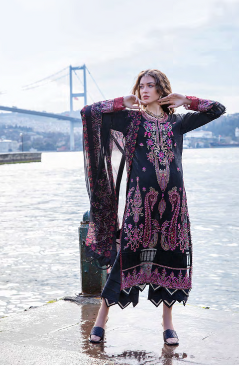 EA-512 3-PCS Luxury Embroidered Lawn