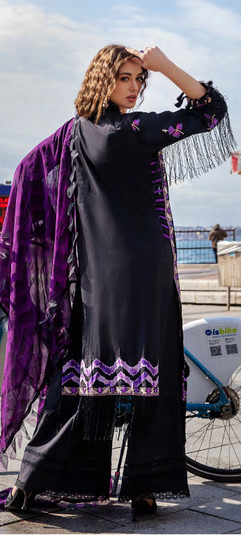 EA-525 3-PCS Luxury Embroidered Lawn.